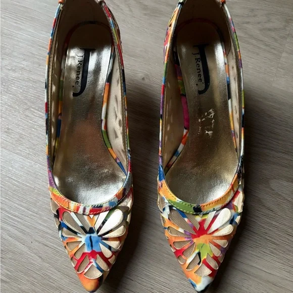 J. Renee Women's Winset Rainbow Floral Kitten Heels - SIZE 6.5 - Picture 2 of 16